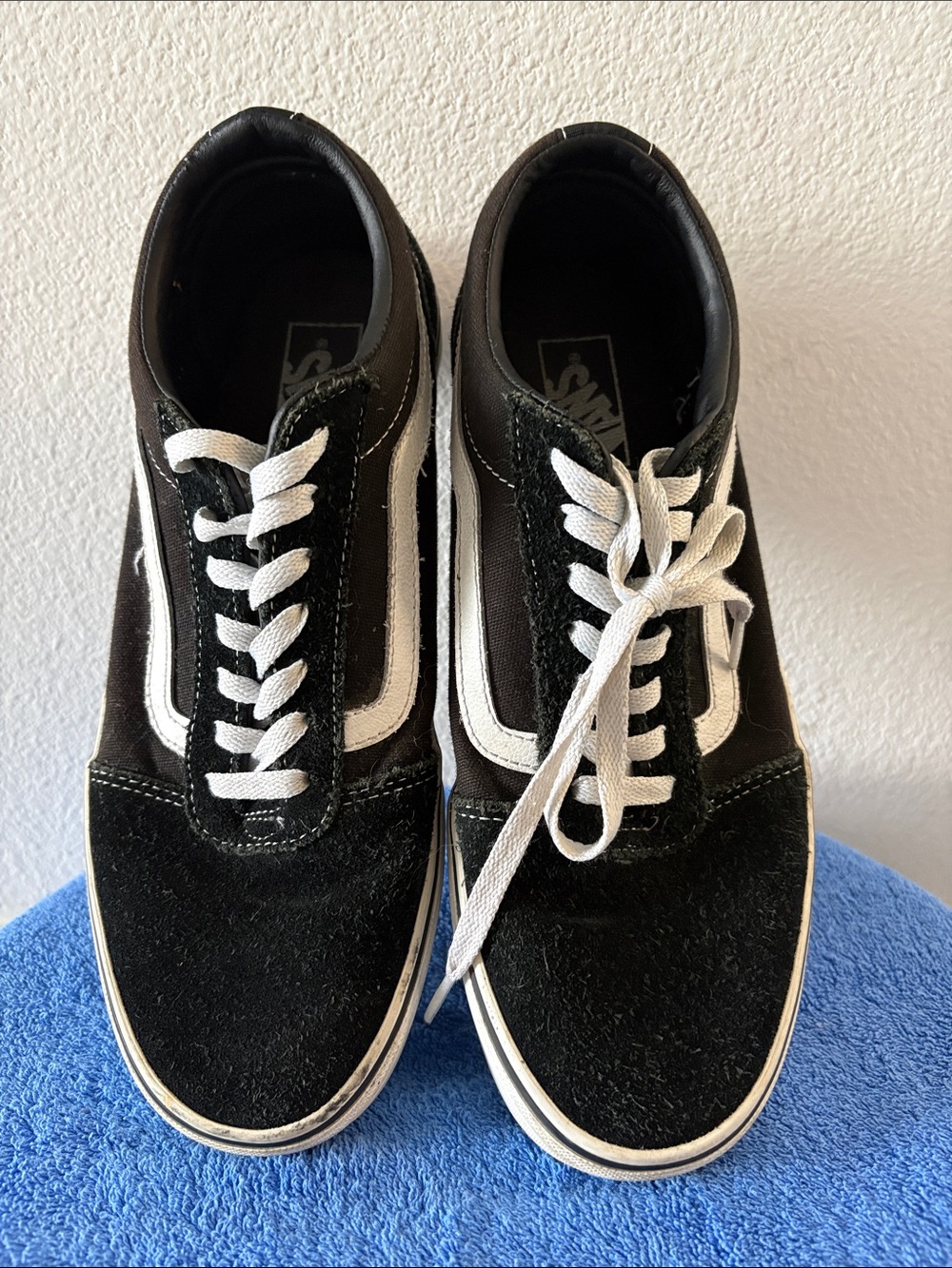 VANS Black & White Old Skool Men’s Low-Top Sneakers